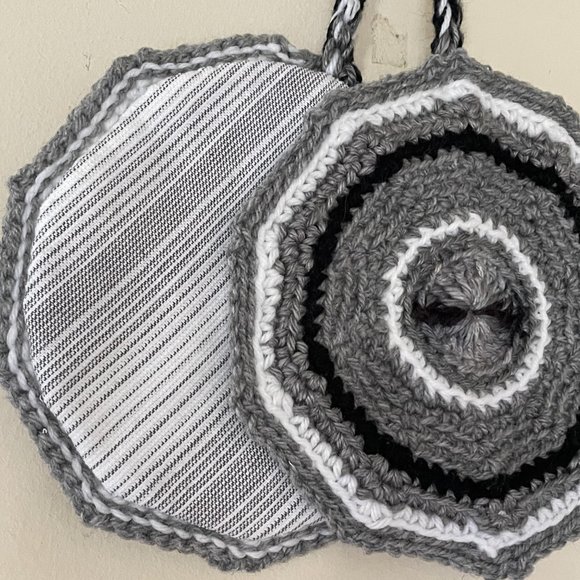 Crochet set, Dress Shape Dish Towel, Handmade Crochet Pot Holder - Picture 8 of 9